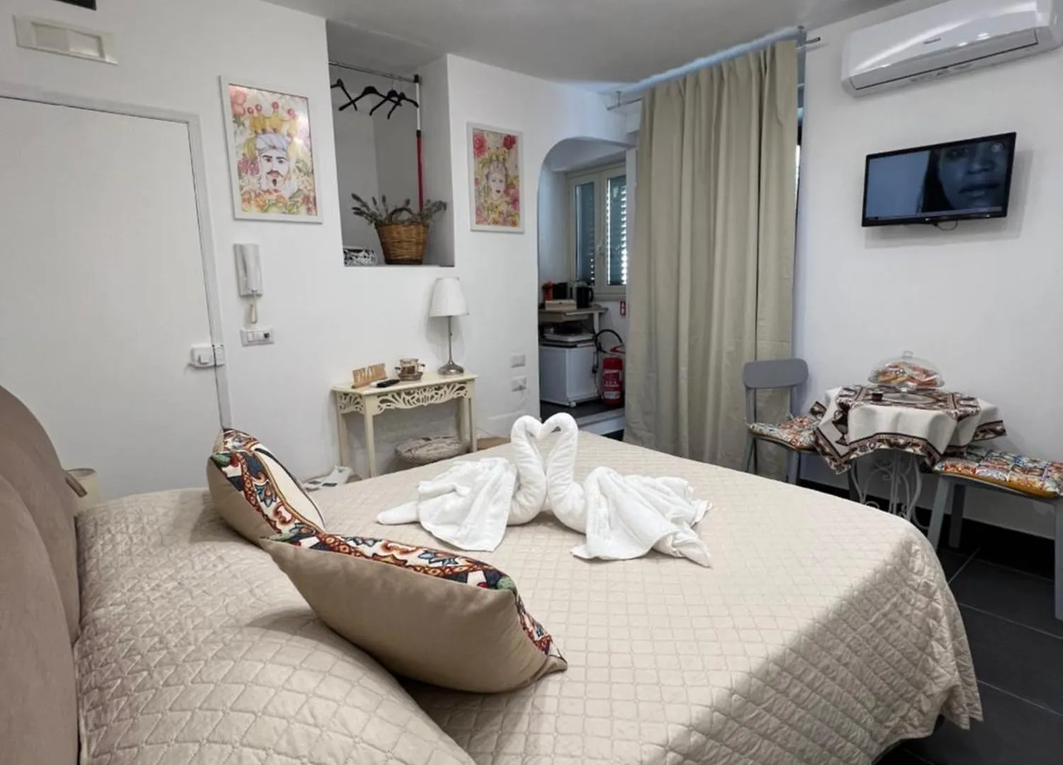 Nel Cortile Suite Cefalù 0*,